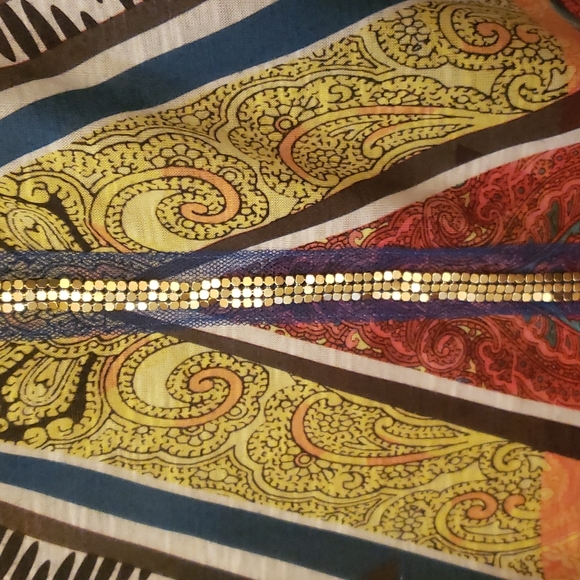 Asymmetrical top - Picture 3 of 5